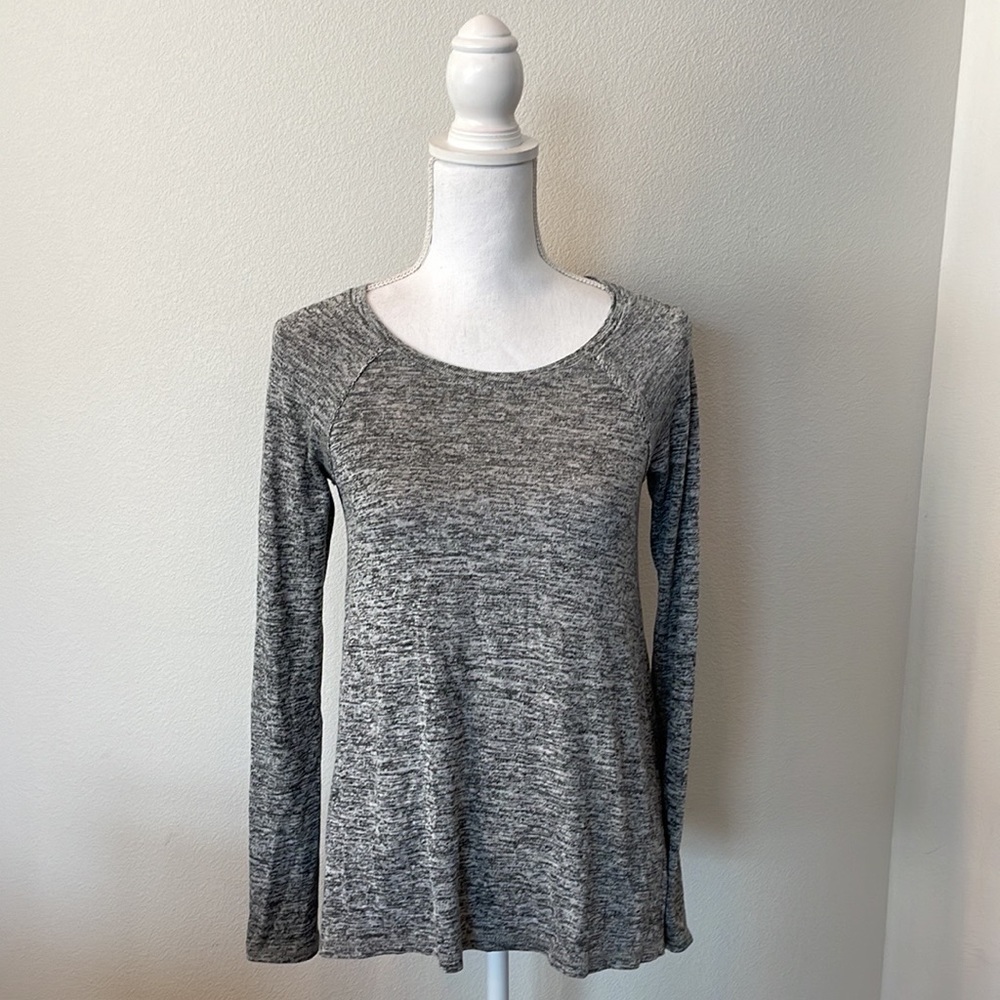 HOLLISTER Raglan Sleeve gray long sleeve swing tee sz S